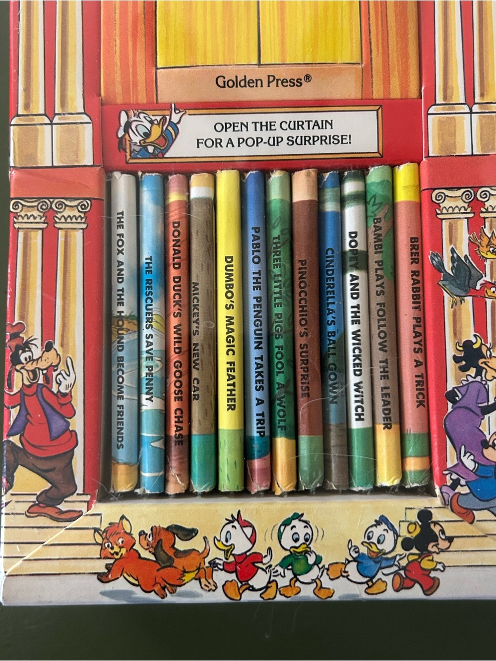 1981 Walt Disney Studios Tiny Theater 12 Tiny Disney Books Sealed-Read Desc